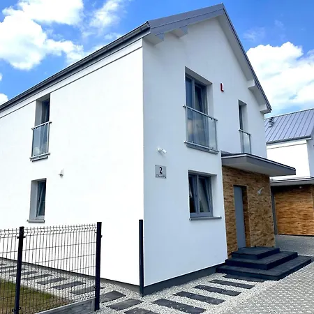 別荘 In Mit Grill Und Garten By Interhome *