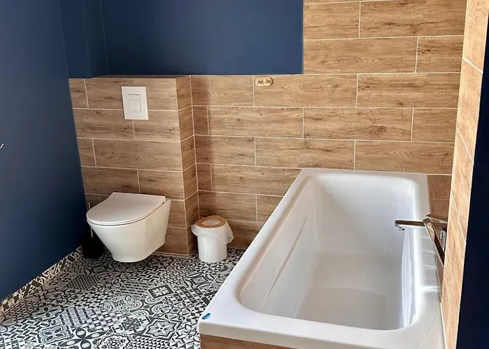 In Mit Grill Und Garten By Interhome 別荘 コウチェボ